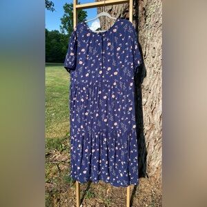 OLD NAVY DRESS 3X Plus Adorable Lightweight Summer or Spring Tiered Navy Floral